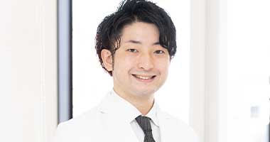 岡崎駅南<br>デンタルオフィス院長 山崎 塁
